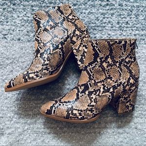 Steve Madden | Ankle Booties